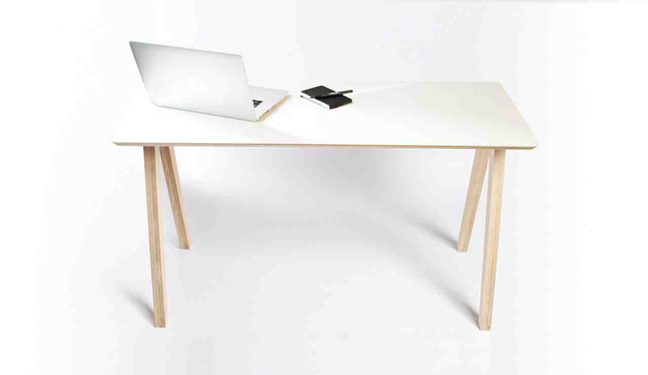 Olivia Desk