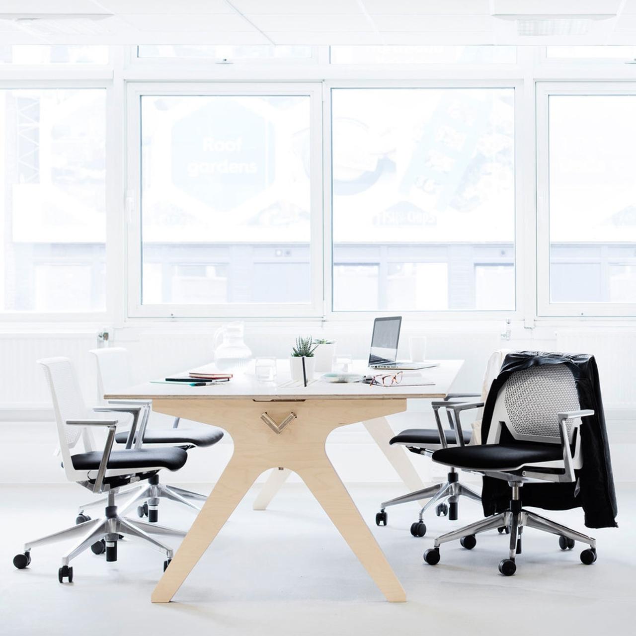 web20160509 Opendesk Team Desk Workspace TOMORROW Croydon R Gardiner RG801c 0103